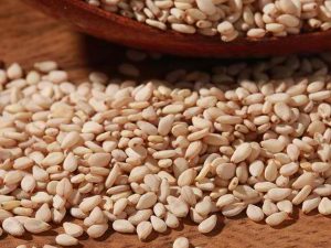 Whitish sesame seeds